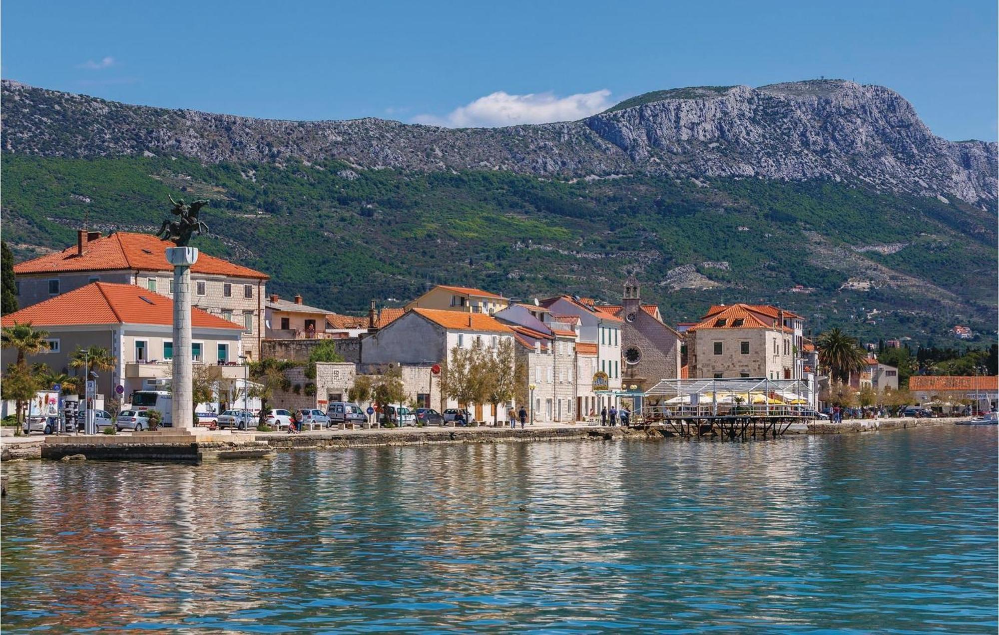 Gorgeous Apartment In Kastel Stari With Wifi Kaštela Exterior foto